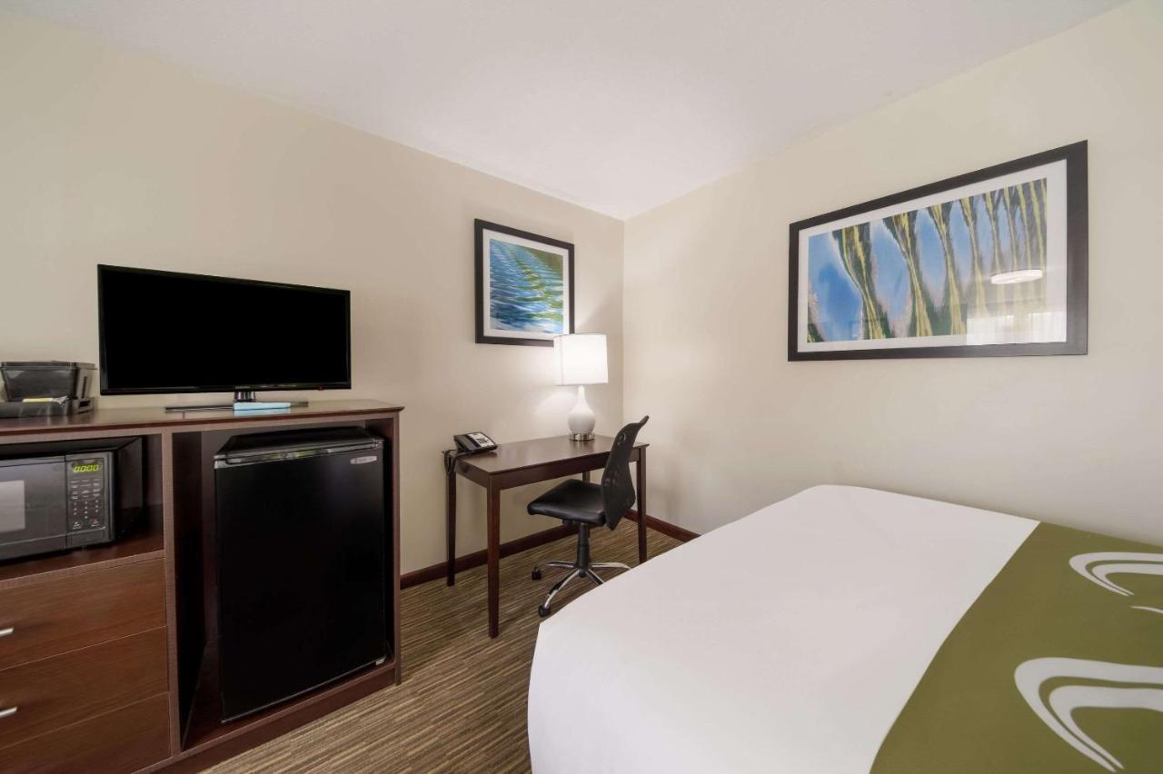 Quality Inn Great Barrington Exterior foto